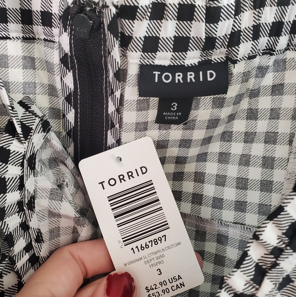 Torrid Plaid Tank top Blouse - Picture 2 of 3